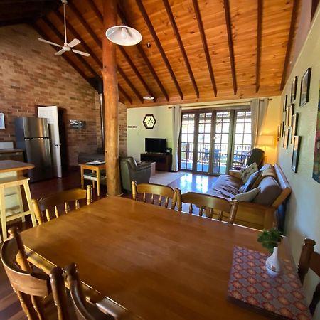 Clover Cottage Country Retreat 만지멉 외부 사진