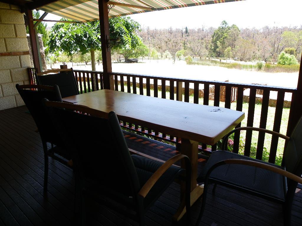 Clover Cottage Country Retreat 만지멉 외부 사진
